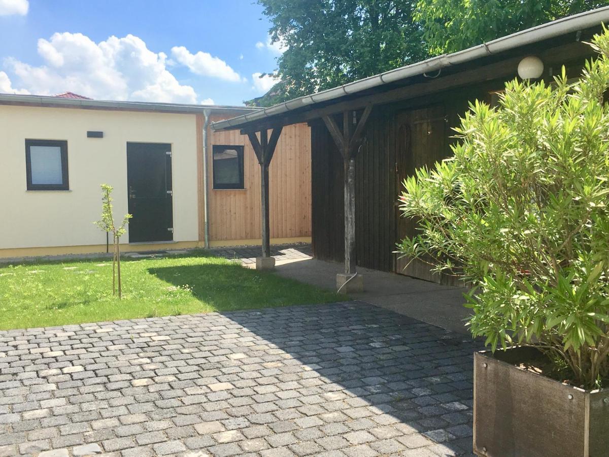 Die Senfbude - Klein Aber Fein - Wunderschoenes Studio-Apartment Mit Terrasse Und Stellplatz Leipzig Eksteriør billede